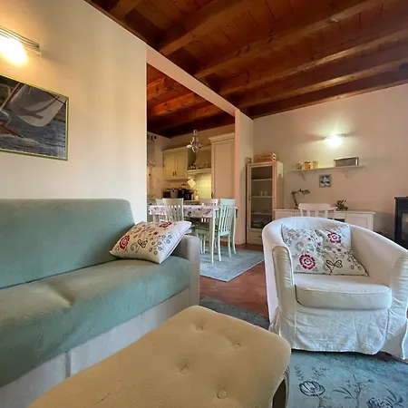 Apartment Casa Velista Manerba del Garda